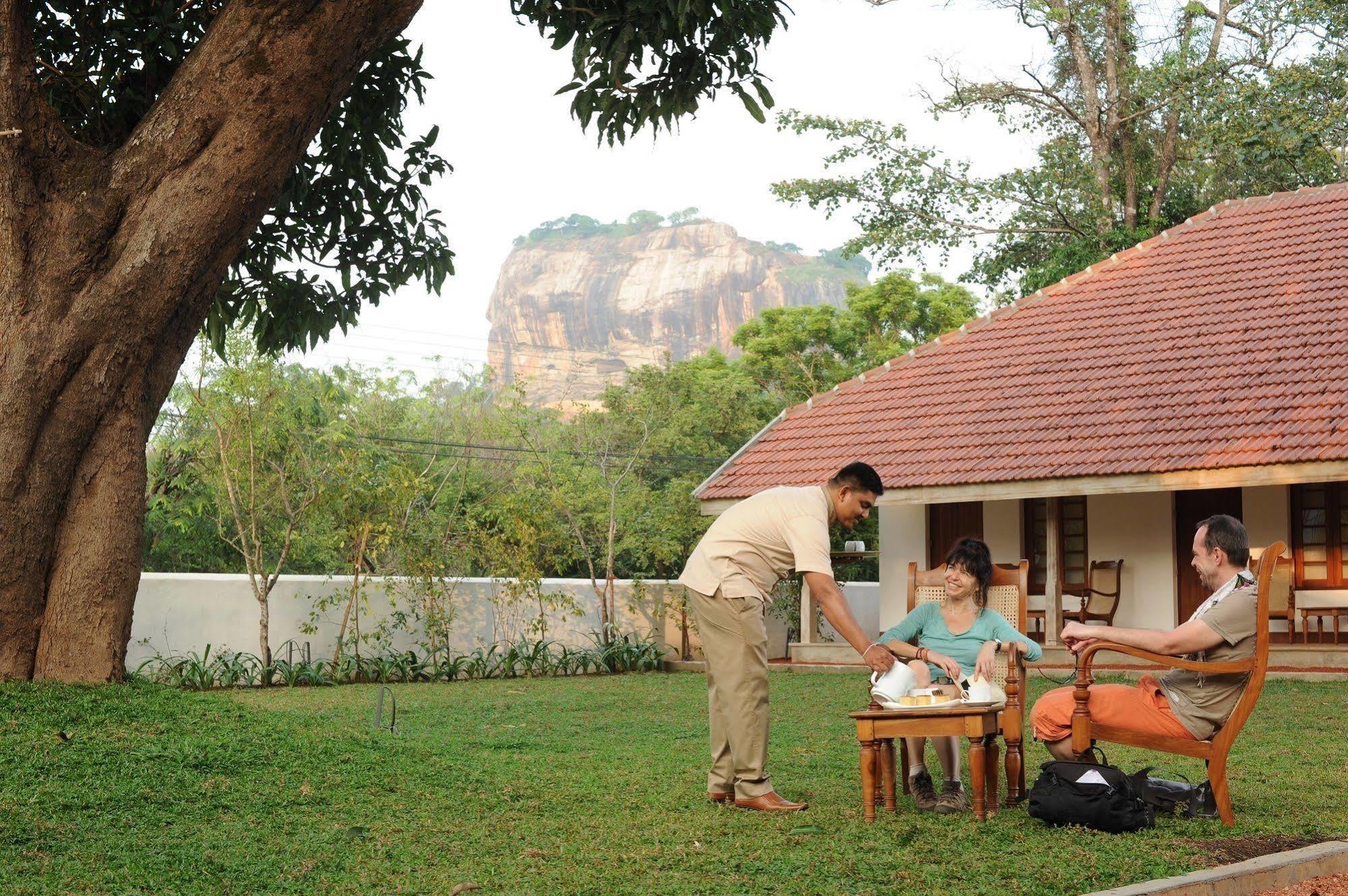 Ekho Sigiriya Hotel Екстериор снимка